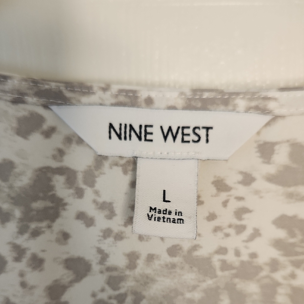 Nine West Women's Cream Sleeveless Top - Picture 2 of 11